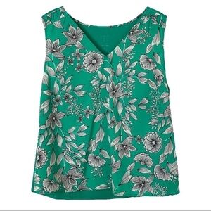 🌺 A New Day Target Green Floral Lightweight Sleeveless V-Neck Blouse Size L